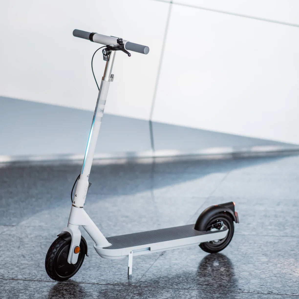 Cheap Price Fast Speed Folding High Power Escooter EU Stock 9 Inch 36V Adult Electric Scooter with Street Legal